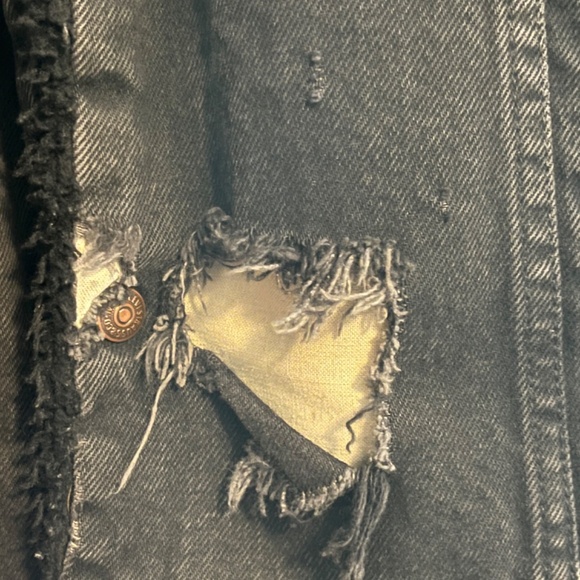 Vintage Levi’s Sherpa denim jacket - Picture 4 of 7